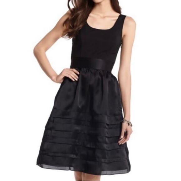 White House Black Market Fit & Flare Silk Cocktail Dress Black Size 0 EUC